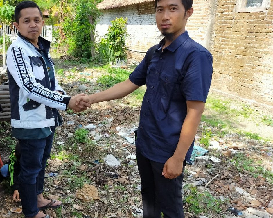 Bapak Jarot Wahyudi Pembeli Pertama di Puri Marifa Ngunut Bapak Jarot Wahyudi Pembeli Pertama di Puri Marifa Ngunut